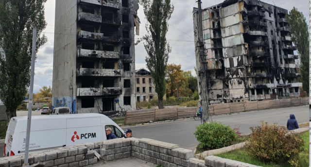 Zdjęcie ukazuje zniszczenia, jakie wywołała wojna w Ukrainie.