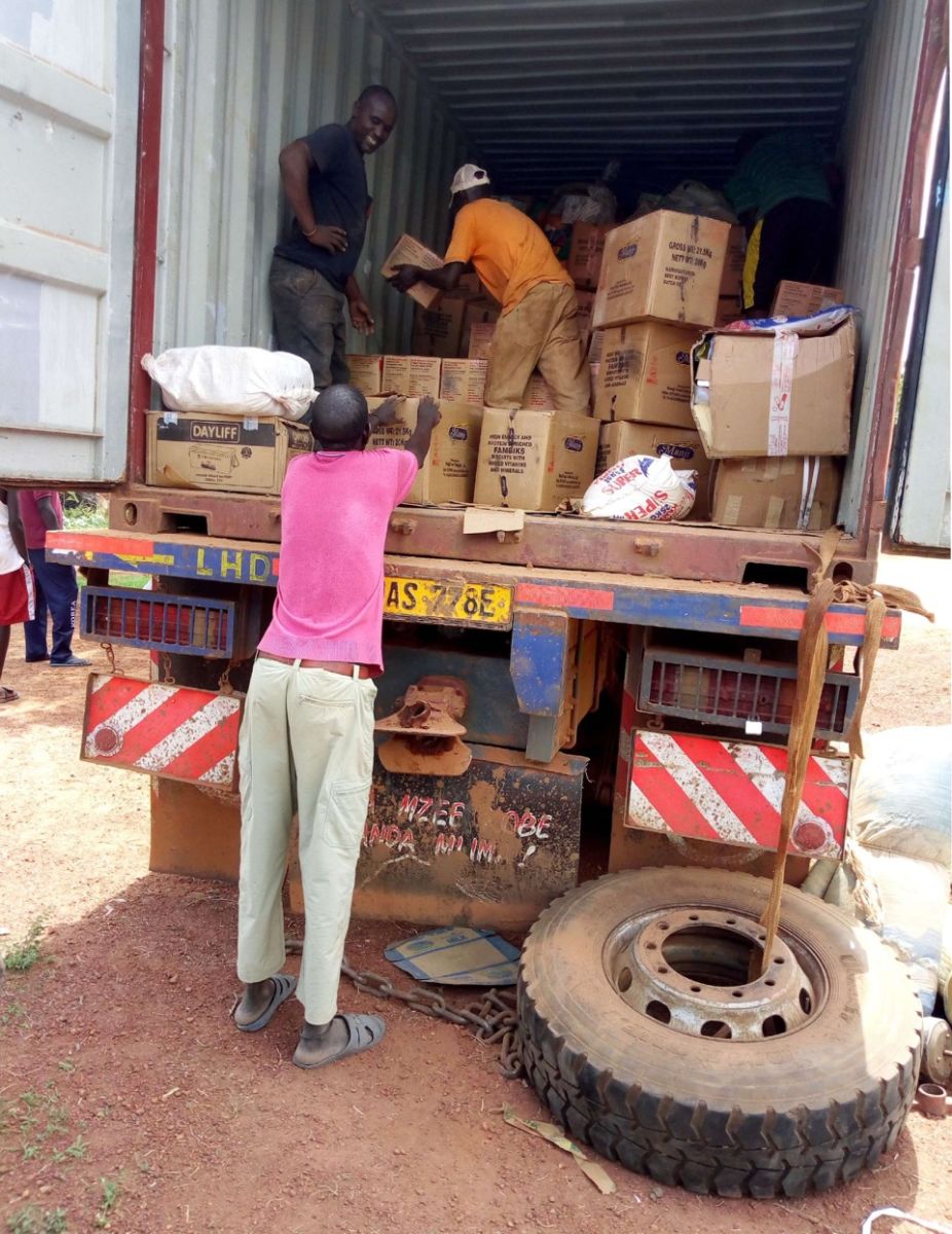Ciężarówka z żywnością w Sudanie Płd.